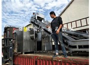 發(fā)往安徽的凍盤破碎機(jī)，提升機(jī)